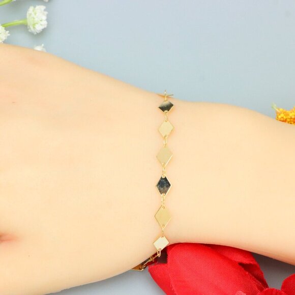 "Elegant & Trendy Bracelet, A Perfect Gift for Women, Thoughtful, EVCH1569 - Picture 10 of 10